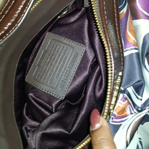 Handbag - Picture 2 of 6